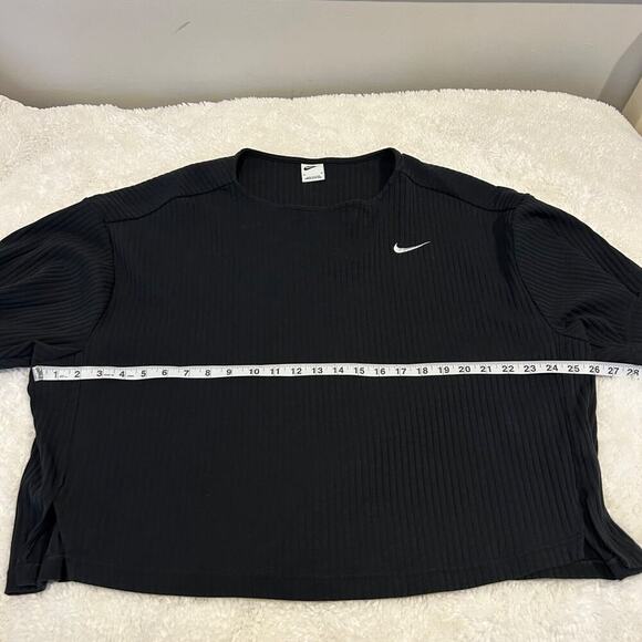 Nike Womens Plus SZ 2XL Black Ribbed Short Sleeve Crop Top‎ - Picture 3 of 6